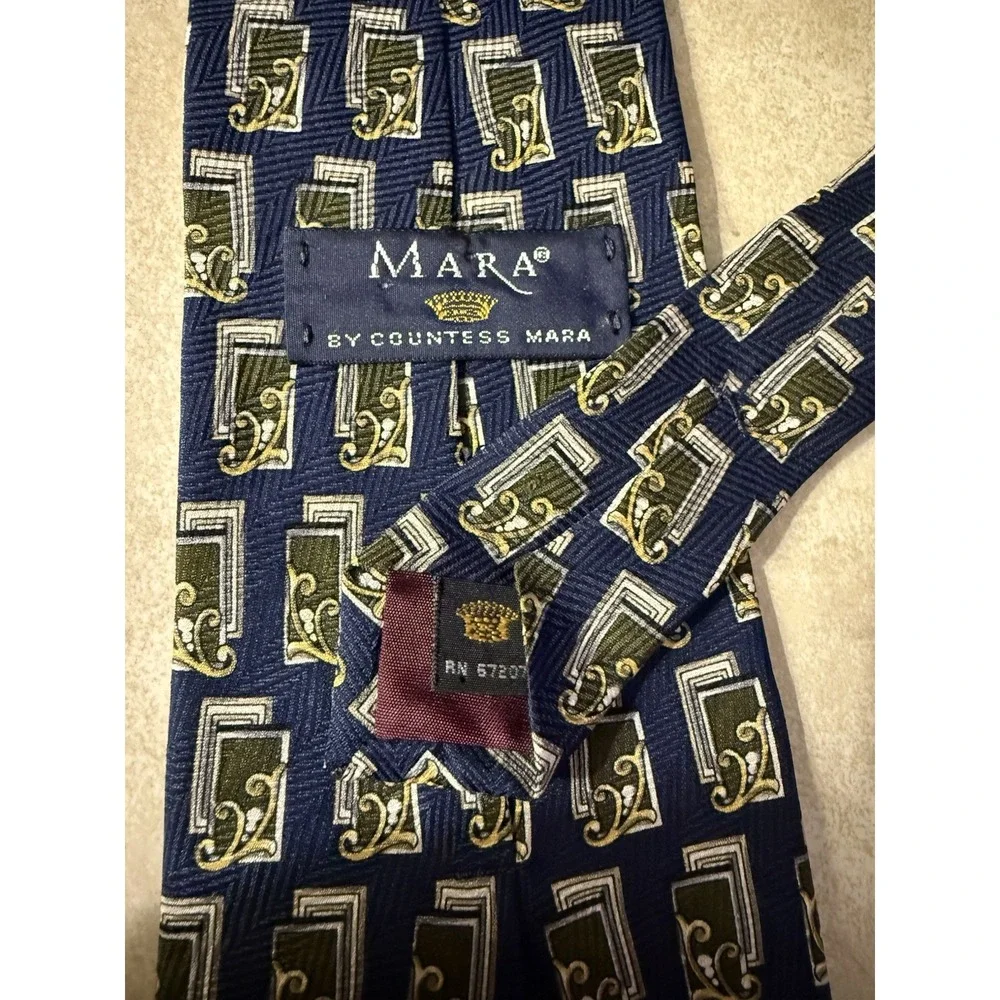 Countess Mara Tie Silk‎ Made USA 90s Geometric Scroll Navy Gold Wide 4